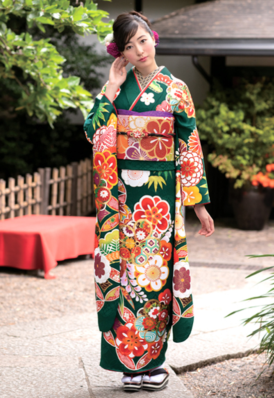 伝統の意匠を鮮やかに。