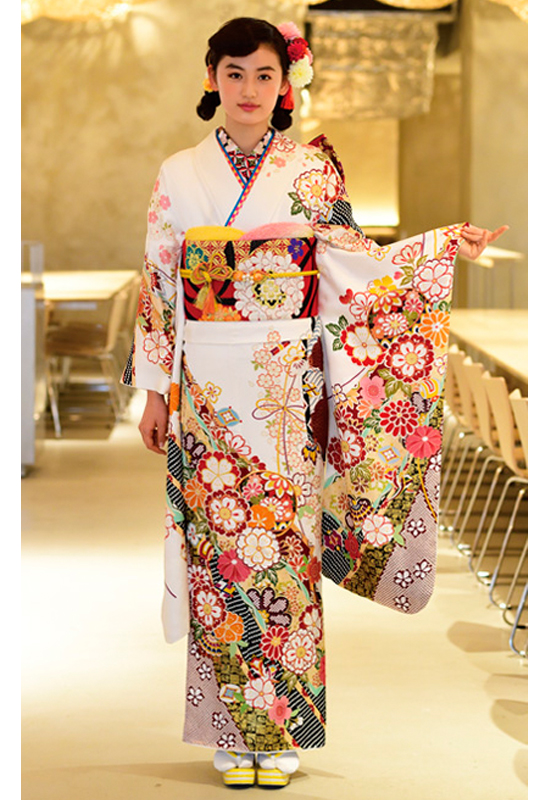 新作振袖